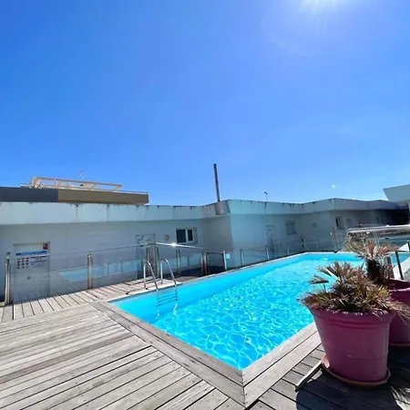 Terrasse, Piscine, Clim, Proche Aeroport Et