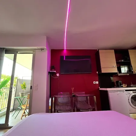 Apartamento Terrasse, Piscine, Clim, Proche Aeroport Et